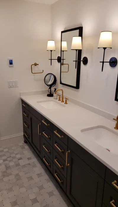 Bathroom — Vanity and ceiling lighting